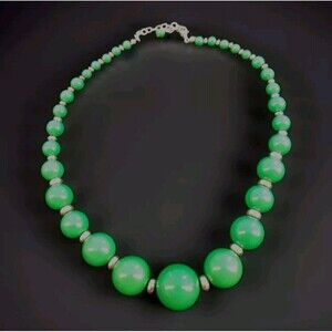 Graduated Beaded Choker Necklace Green Single Strand Fashion Costume Jewelry